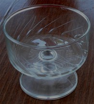 Nice Etched Glass Footed Dessert Cup, Very Good Condition Pretty Pattern - £9.30 GBP