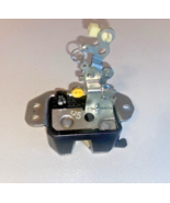2004-2011 GM REAR TAILGATE LATCH, GENUINE NEW OEM PART, PART NUMBER 9641... - €68,13 EUR