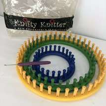 Provo Craft Knifty Knitter Round Knitting Loom Set Of 3 Plus 1 Yarn  - £19.80 GBP