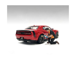 Copy of &quot;Detail Masters&quot; Figure 1 (Wheel Cleaning) for 1/18 Scale Models by Amer - £13.79 GBP