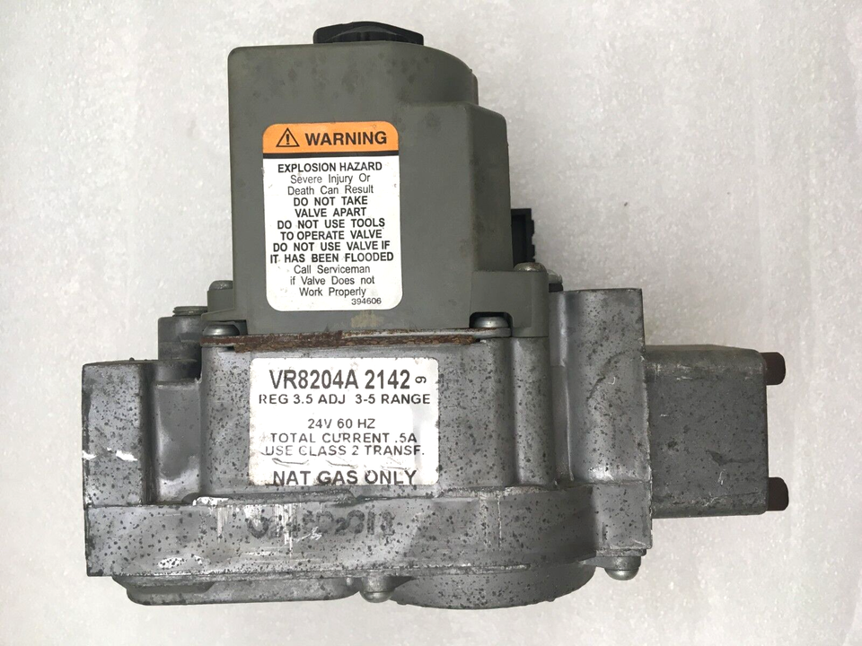 Honeywell VR8204A2142 Furnace Gas Valve for Natural Gas Only used  #G143L - $34.90