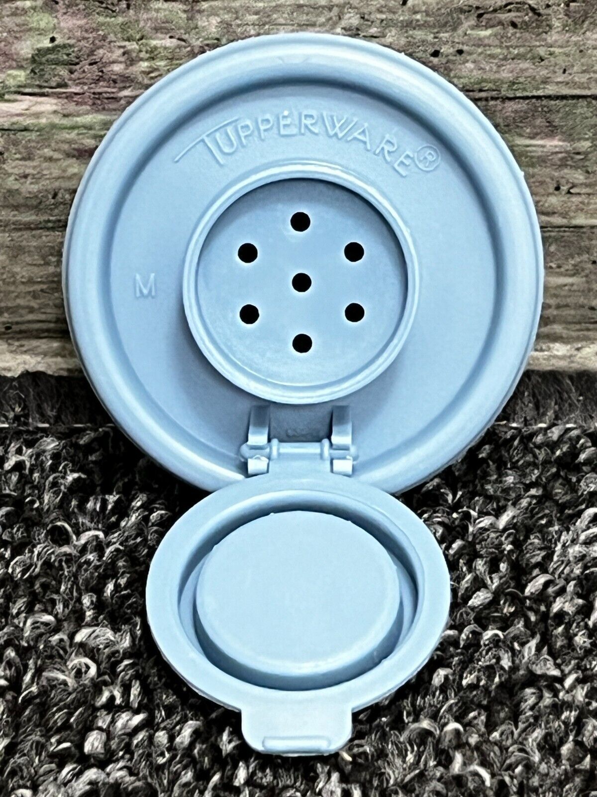 Primary image for Tupperware #629 Blue Salt or Pepper Shaker Flip Top ~ Lid Only 629-10