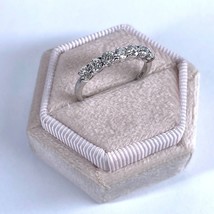 0.70Ct Kunstdiamanten Grown Diamant Ehering 10K Weiss Gold Jubiläum Stapel Ring - £273.67 GBP+