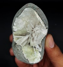 Natural Apophyllite Zeolite Crystal - Healing Energy - Collectible Specimen 148G - £77.66 GBP