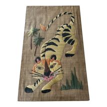Vintage Handcrafted Straw Art Tiger Wall Hanging on Burlap Backing 26x16 Sealed - €27,28 EUR