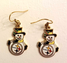 Pittsburgh Steelers Snowman Dangle Earrings NFL 2008 Gold tone French Hook wires - £12.35 GBP