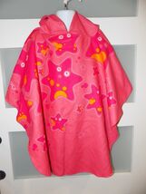 OXYLANE PINK STAR PONCHO KIDS MEASUREMENTS BELOW - $22.50
