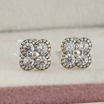 925 Sterling Silver Oriental Blossom Clear Stud Earrings - £12.01 GBP