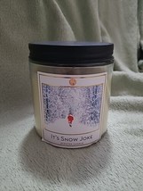 Huntington Homes It&#39;s Snow Joke Scented Candle Large 18oz Pre-Owned Never Used - £3.93 GBP