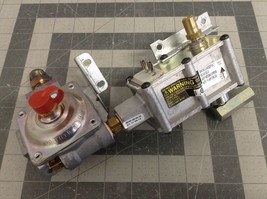 GE Range Oven Gas Valve Pressure Regulator WB19K10017 WB19K10043 - £55.28 GBP