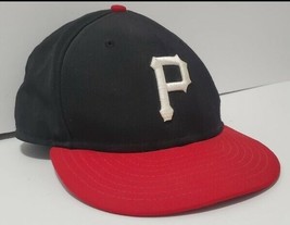 Pittsburgh Pirates New Era 59Fifty Red Black Logo Fitted 7 1/8 Hat 56.8 cm - $18.65