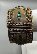 Bracelets Hinged Gold Tone Mesh Emerald Colored Acrylic Stones Flowers 5-6 Wrist - £7.47 GBP