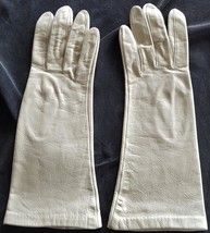 Beautiful Vintage Mid-Forearm Length Ivory Colored Ladies Leather Gloves... - £30.95 GBP