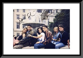 Friends cast signed photo - £319.82 GBP