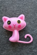 2009 MGA Lalaloopsy Pink Pet Cat about 2.5&quot; used Please look at the pictures - £4.79 GBP