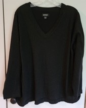 Womens Plus 22/24 Avenue Black/Silver Metallic Thread V-Neck Knit Sweater - $18.81