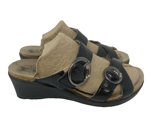Mephisto Women&#39;s Patent Leather Slide Sandals Black Size 38, US 7.5 - $29.44
