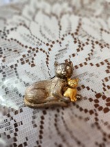 Mother Cat w/ Kitten 1970s Brooch Pin Gold &amp; Tones Rhinestone Eyes VINTAGE - $32.75 CAD