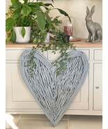 Large Grey Wicker Heart- 85cm - €173,05 EUR Large Grey Wicker Heart- 85cm - €173,05 EUR