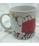Peanuts Gang CHRISTMAS SNOOPY &amp; WOODSTOCK W/ GIFTS 4&quot; DRINKING COFFEE MUG - $25.13 CAD