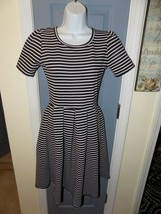 Lularoe Black/White Striped Amelia Dress W/Pockets Size S Women&#39;s NWOT - £28.92 GBP