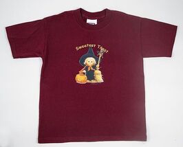 SPORT ATTACK GIRLS SIZE MEDIUM HALLOWEEN WITCH SHIRT SWEETEST TREAT NEW  - $7.91