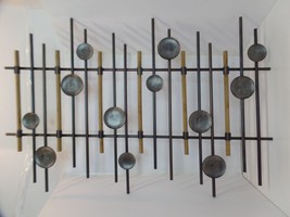 Unbranded Decorative Wall Hanging Made of Metal Disc&#39;s &amp; Wood Very Eyecatching - £39.56 GBP