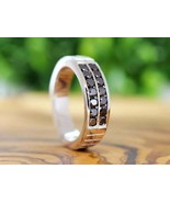 1.20Ct Round Cut Simulated Red Ruby Men&#39;s  Ring Band 925 Silver Gold Plated - €93,91 EUR