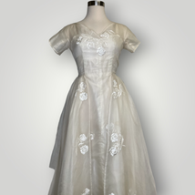 Vintage Dress 1950s Wedding Full Skirt Ivory Short Sleeve Embroidered Sz... - £171.24 GBP