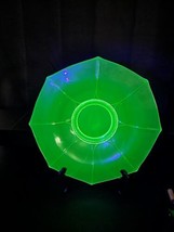 Vintage Heisey Green Uranium  Glass Octagon Shaped 12.5&quot; Plate  1920s Moongleam - £118.51 GBP