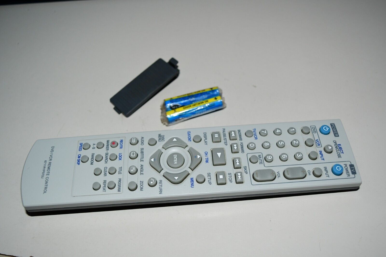 LG Zenith Allegro DVD / VCR Combo Remote 6711R1P072J for ABV441 ABV511 w battery  			