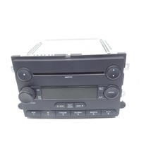 2006 Ford Explorer Mercury Mountaineer MP3 CD Radio Receiver ID 6L2T18C8... - £56.92 GBP