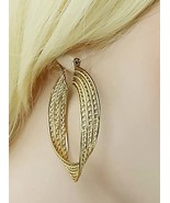 Gold tone hoop earrings twisted design large round shape for women - €47,94 EUR