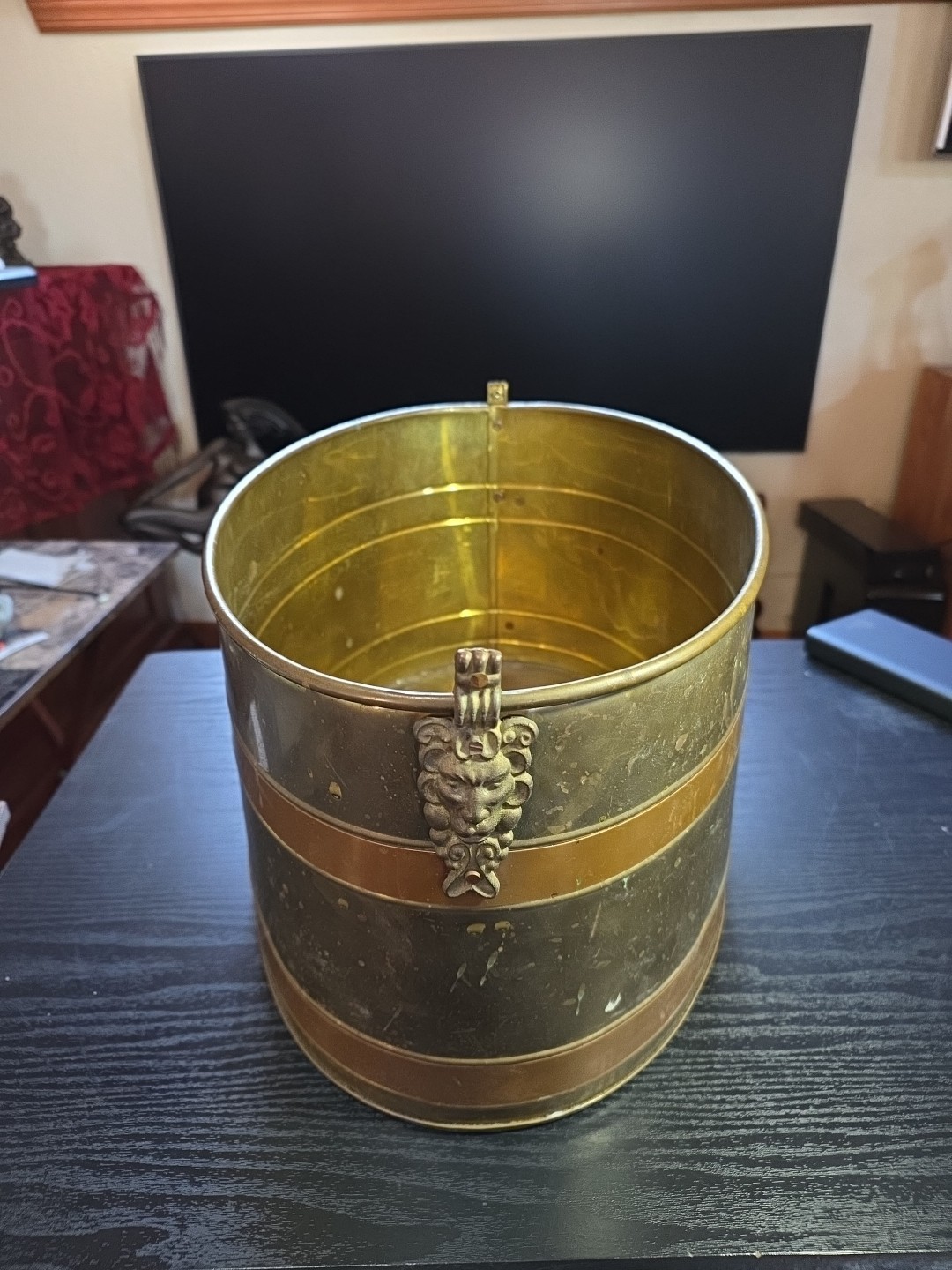 Vtg Brass Planter Lion Face On Sides 6.5X8.5X10.5  Item image 5