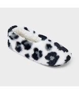 Auden Women&#39;s Faux Fur Slipper Socks W Gripper Bottoms SMALL/MEDIUM Leopard - $239.62 MXN
