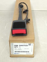 New OEM Genuine GM Front Seat Belt Buckle 2018-2024 Terrain Equinox RH 84607025 - £70.30 GBP