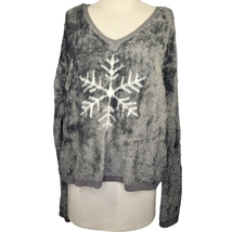 Gray Fuzzy Snowflake Sweater Size Medium  - £19.55 GBP