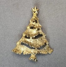 Vintage Gerry&#39;s Gold-tone Tiered Christmas Tree Brooch Holiday Pin 2.25&quot; Signed - £15.79 GBP