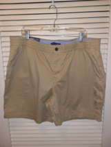 Tommy Hilfiger The Flex Khaki Shorts Size XXL Elastic Pockets 7&quot; Inseam NEW - £23.94 GBP