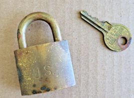 Vintage American Padlock With Key - £6.38 GBP