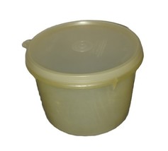 Vintage Tupperware 263-5 Storage Container With Lid Sheer - $8.75