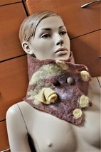FELTED WOOL COLLAR SCARF FLORAL BUTTON CLOSER HOLIDAY GIFT IDEA FOR WOMEN - $72.25