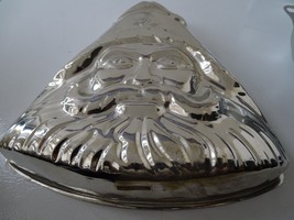 Christmas Santa Claus Triangle Baking Tin Metal Cake Pan (Portugal) - £11.61 GBP