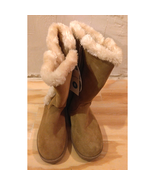NWT Universal Thread Natural Suede Fur Boots Size 6 Ladies Fall Winter - $25.65 CAD