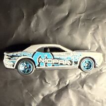 Hot Wheels 2024 HW MOPAR Multi-pack White 2008 Dodge Challenger SRT8 Loose - €5,12 EUR