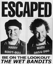 1990 Home Alone Wet Bandits Wanted Poster Prop/Replica Harry Marvin  - $3.05