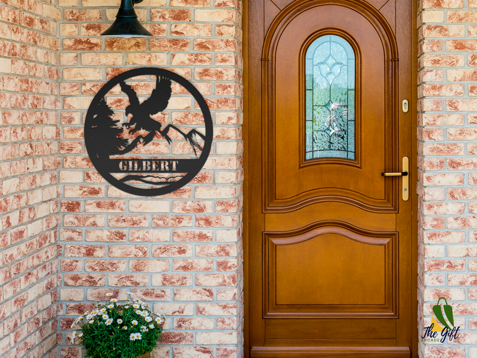 Majestic Soaring Eagle Round Metal Wall Art - Custom Name Gift for Nature Lovers