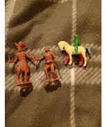Lot Of 3 Vintage Plastic Horses and Indians, Cowboy - €5,86 EUR