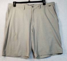 Travis Mathew Shorts Mens Size 40 Beige Slash Pockets Belt Loops Flat Front Logo - £18.09 GBP