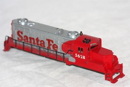 Tyco HO Scale EMD GP20 Santa Fe #5628 locomotive shell - $15.75